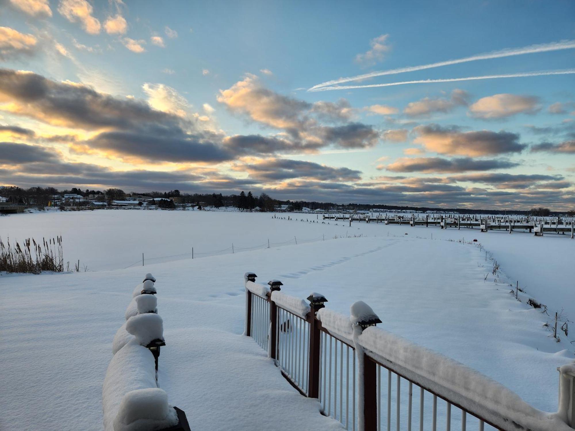 Weathervane Inn Montague Экстерьер фото